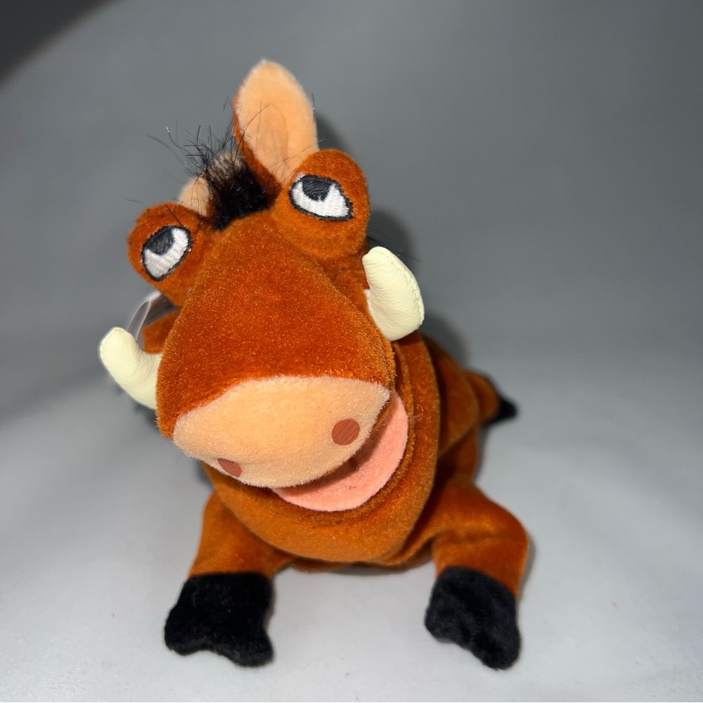 New Vintage The Lion King bean bag plush Pumbaa